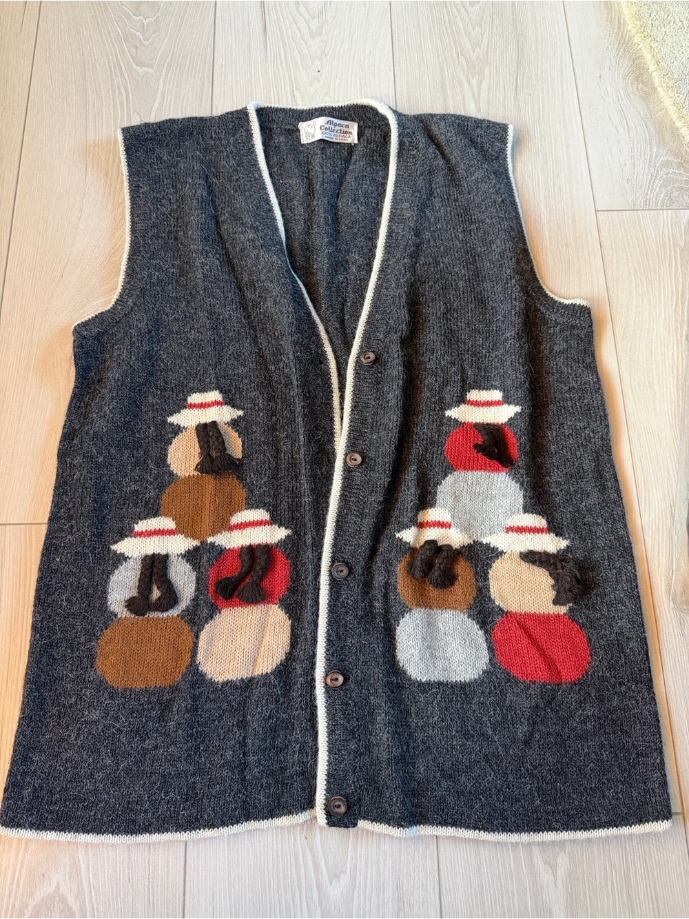 Alpaca Vintage-Inspired Charcoal V-Neck Sweater Vest with Hat Motif